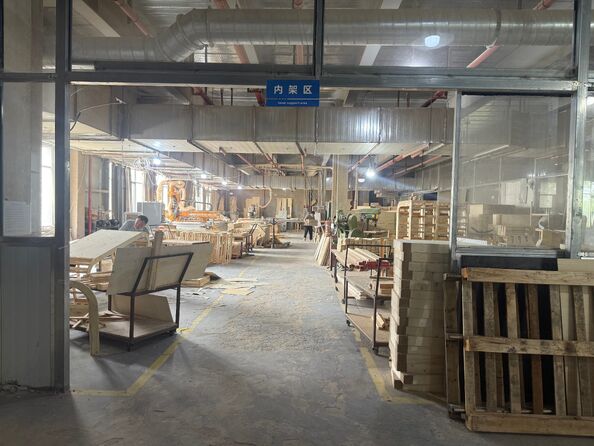 Tongxiang Yuesheng Import and Export Trading Co., Ltd. manufacturer production line